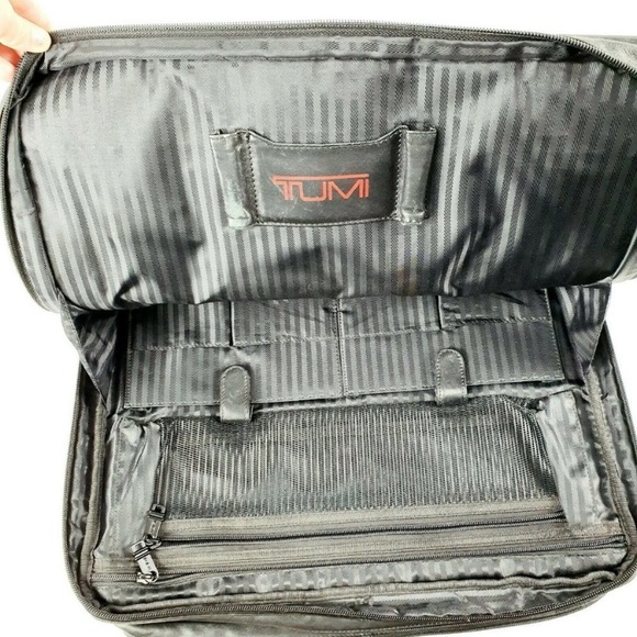 Tumi Alpha Series Black Napa Leather Briefcase - Picture 10 of 12